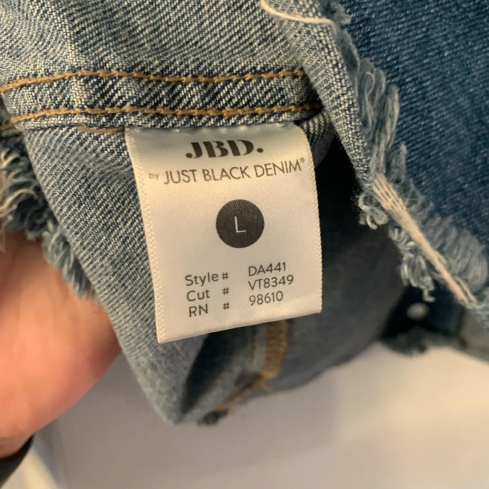 Just Black Denim Dark Wash Semi Destroyed Jean Jacket Front Pockets Crop - Large - Picture 8 of 10
